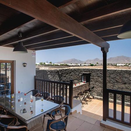 Villa Vista Reina - Luxury 6 Bedroom - Heated Pool- Views - Pool Table - Vista Lobos - Playa Blanca Exterior photo