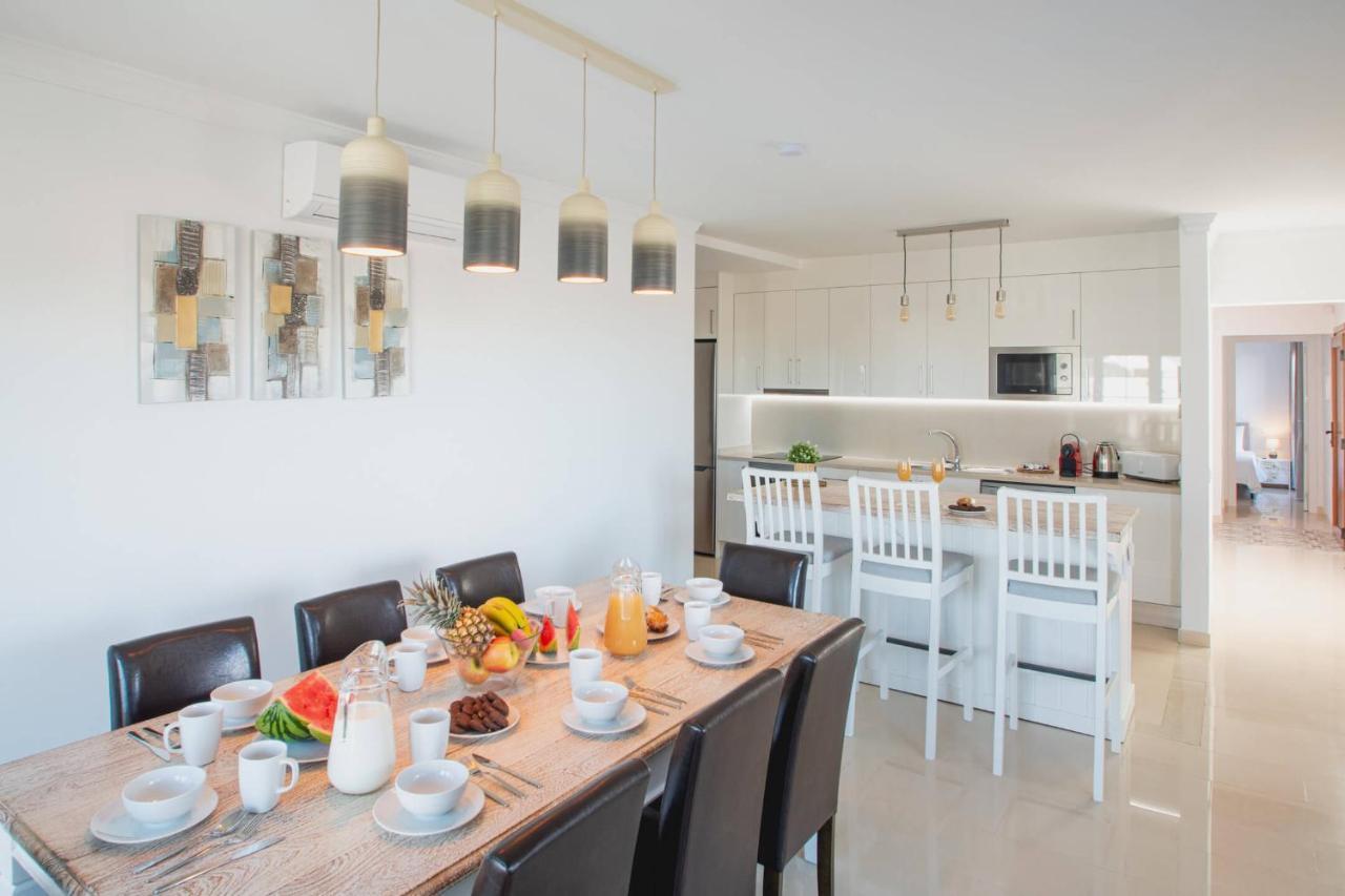 Villa Vista Reina - Luxury 6 Bedroom - Heated Pool- Views - Pool Table - Vista Lobos - Playa Blanca Exterior photo
