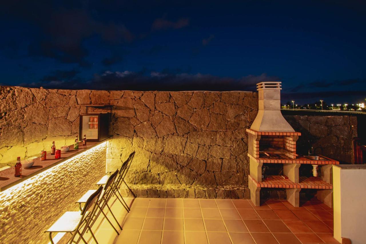 Villa Vista Reina - Luxury 6 Bedroom - Heated Pool- Views - Pool Table - Vista Lobos - Playa Blanca Exterior photo